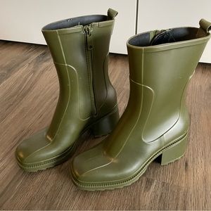 Jeffrey Campbell play rain boots